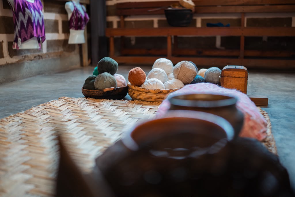 Materiales y textiles para la elaboración artesanal